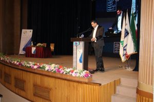 مجری گری-مجری در دهمین کنفرانس یادگیری الکترونیکی ایران در وزارت ارتباطات و فناوری اطلاعات